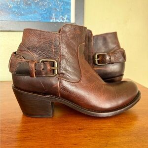 JB Dillon Brown Leather Ankle Boots with Buckle